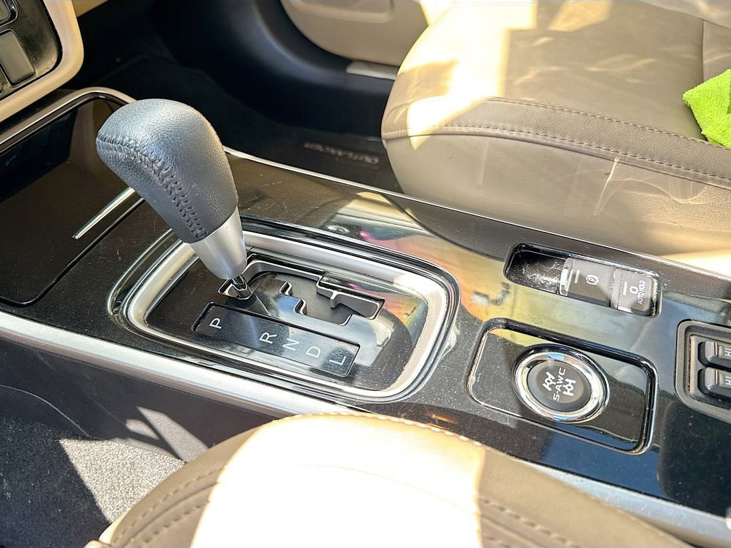 Used 2019 Mitsubishi Outlander GT image 15