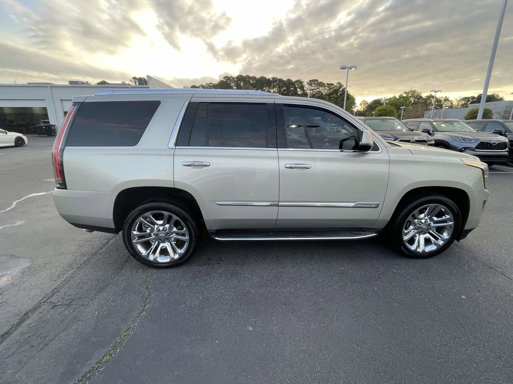 Used 2016 Cadillac Escalade Premium image 10