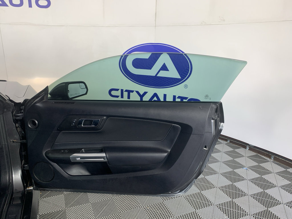 Used 2017 Ford Mustang GT image 30