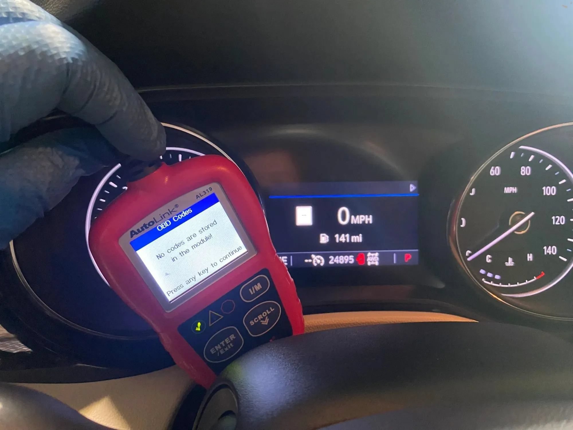 Used 2020 Buick Encore GX Essence w/ Experience Buick Package AWD/4WD image 10