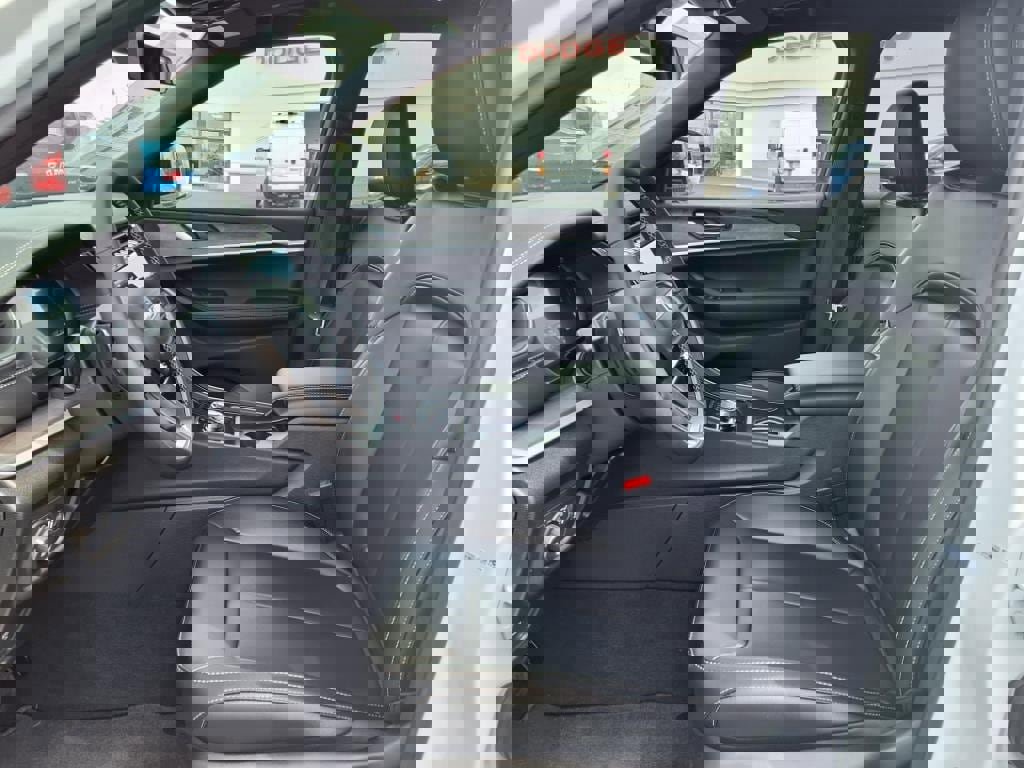 New 2025 Jeep Grand Cherokee L Limited w/ Black Appearance Package image 4