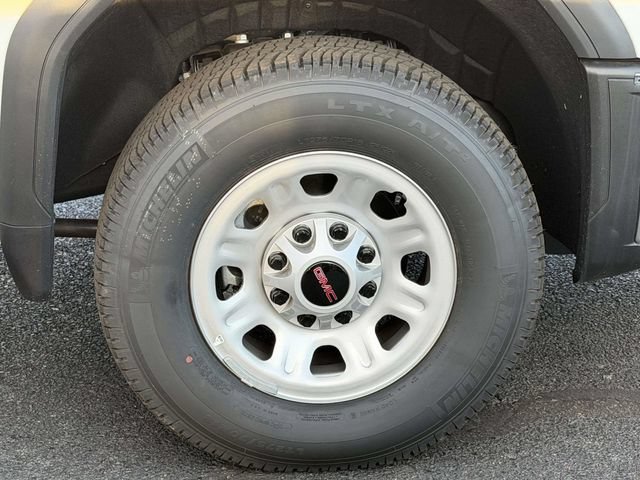 Used 2025 GMC Sierra 2500 Pro AWD/4WD image 5