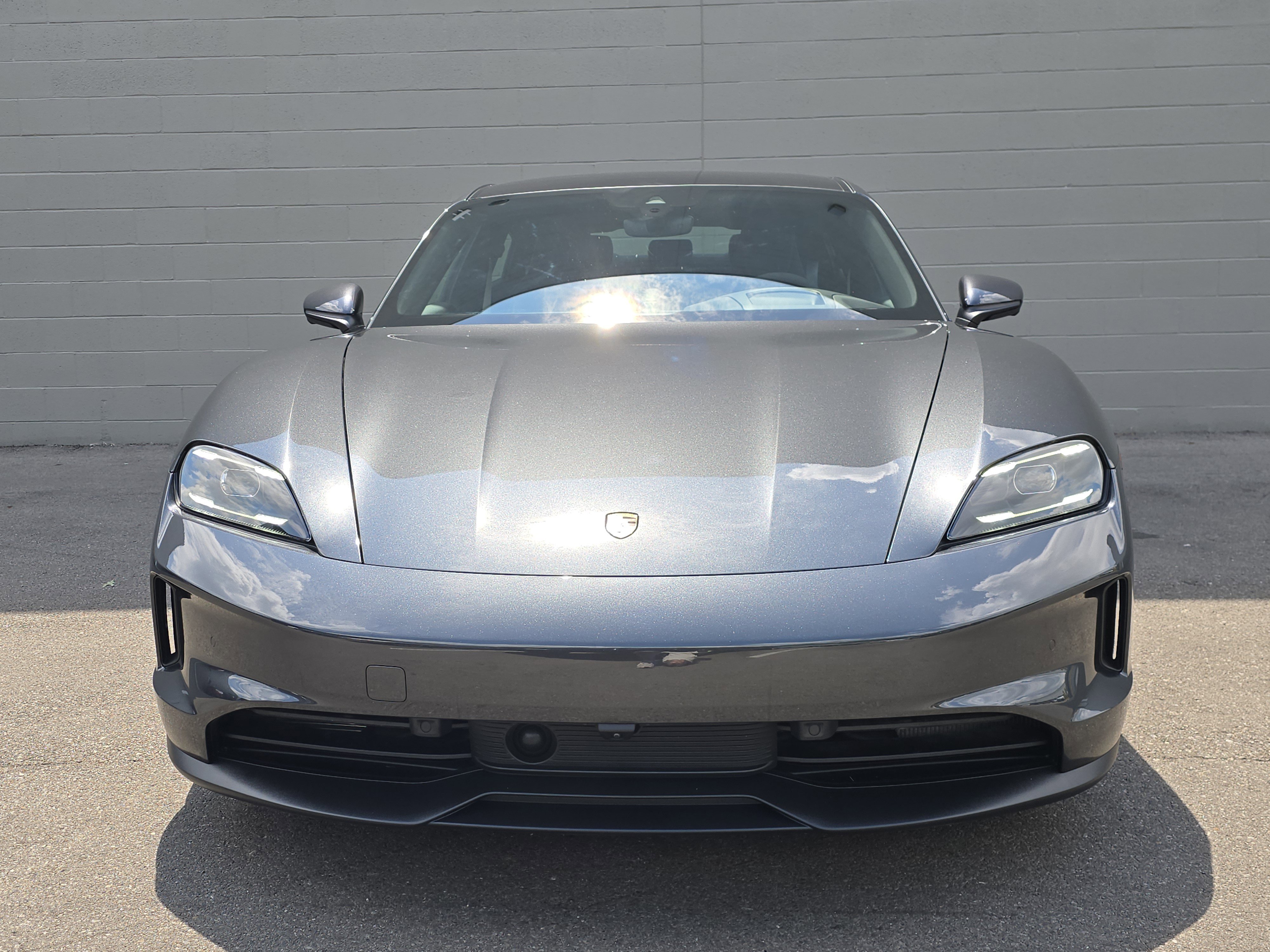 New 2025 Porsche Taycan 4S image 6