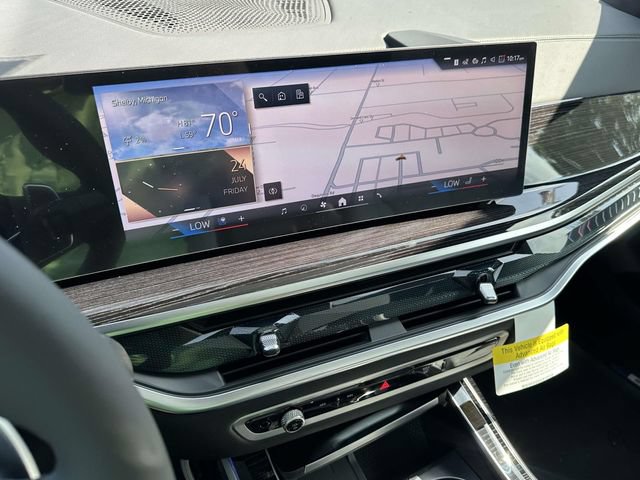 New 2027 BMW X7 xDrive40i AWD/4WD image 16