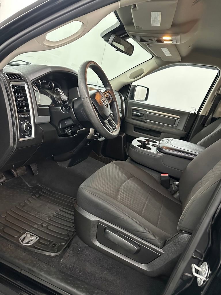 Used 2019 RAM 1500 Classic Warlock w/ Electronics Group image 10