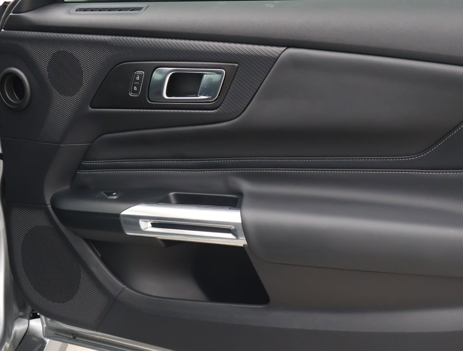 Used 2024 Ford Mustang GT Premium image 14