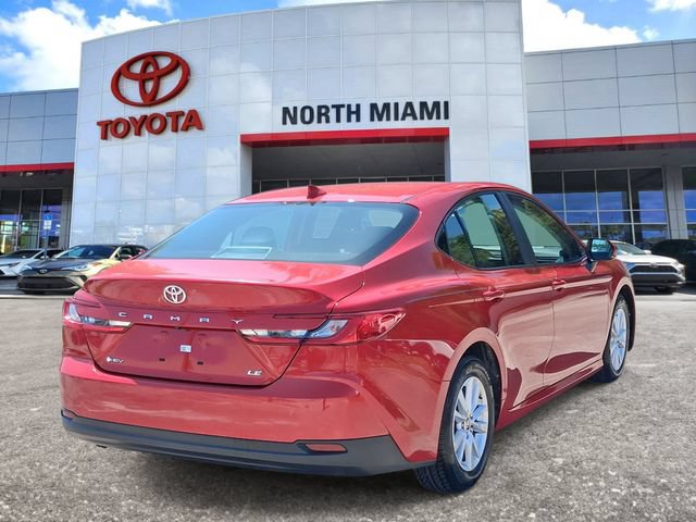 Used 2025 Toyota Camry LE FWD image 4