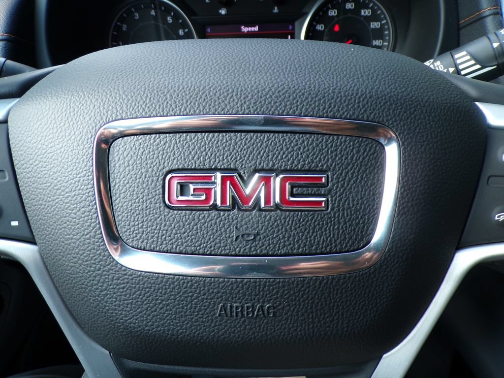 Used 2020 GMC Terrain SLT w/ Preferred Package AWD/4WD image 32