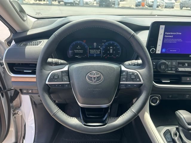 Used 2025 Toyota Grand Highlander AWD image 20
