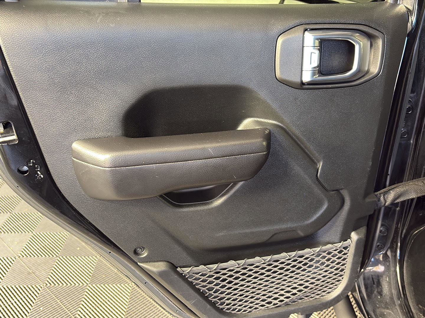 Used 2021 Jeep Wrangler Unlimited Sport image 23