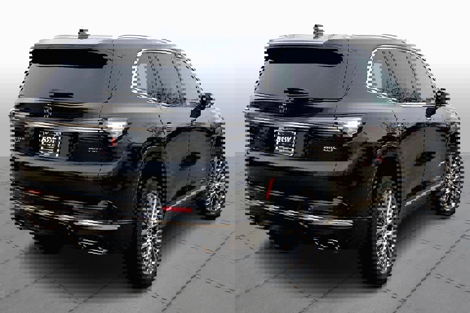 Certified 2025 Buick Enclave Avenir image 12