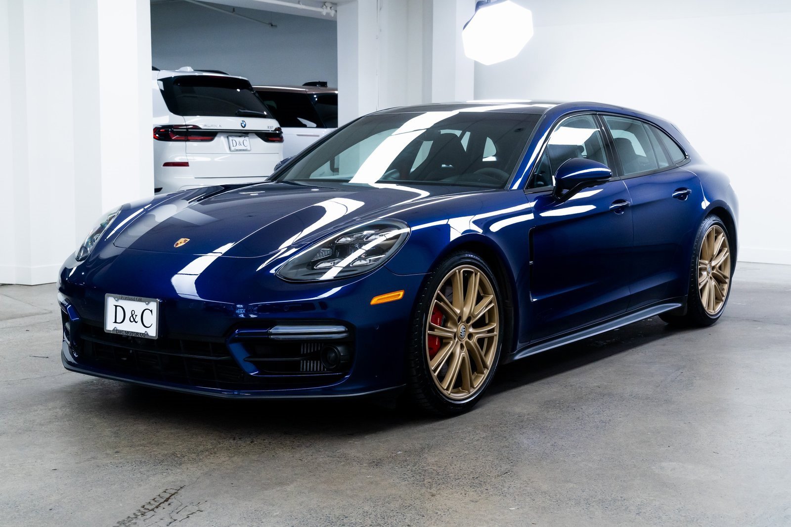 Used 2021 Porsche Panamera GTS image 3