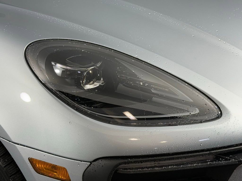 New 2026 Porsche Macan image 15