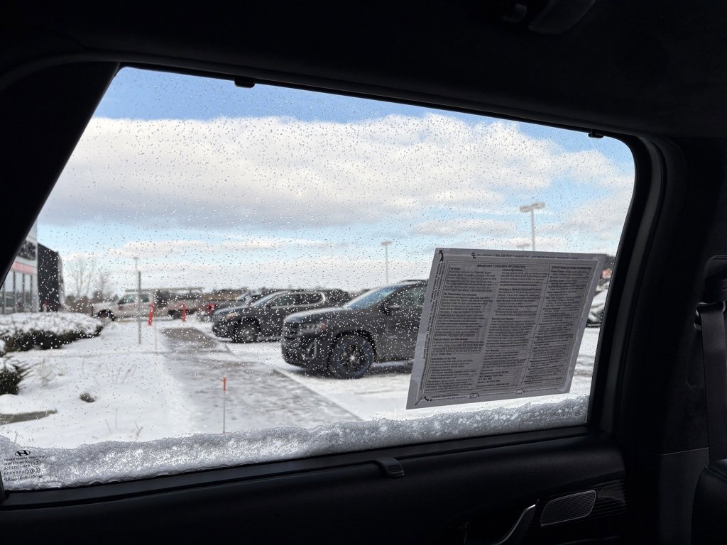 Used 2024 Hyundai Palisade Calligraphy image 25