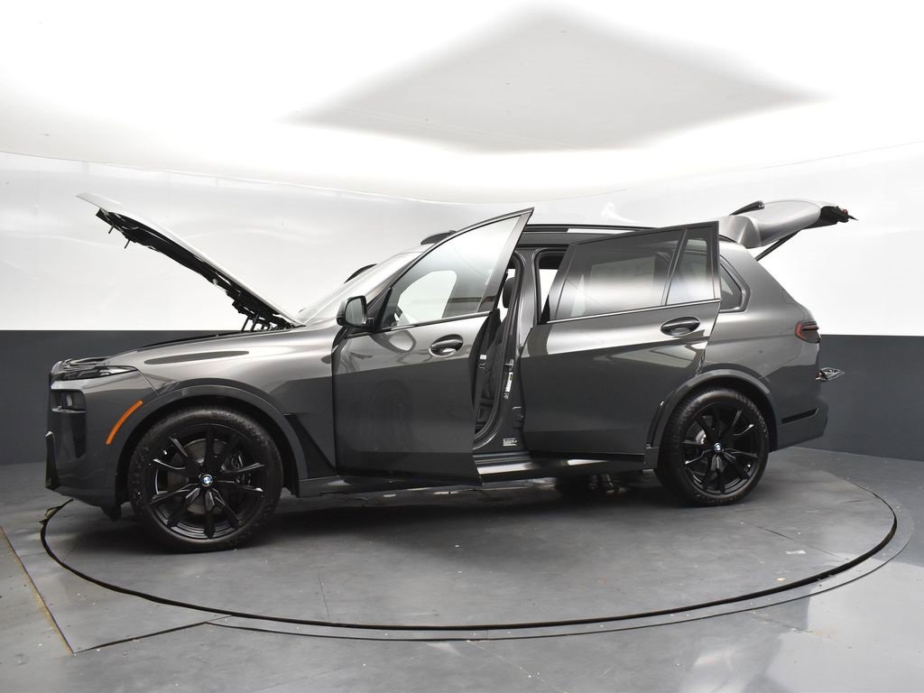New 2026 BMW X7 xDrive40i w/ Executive Package image 49