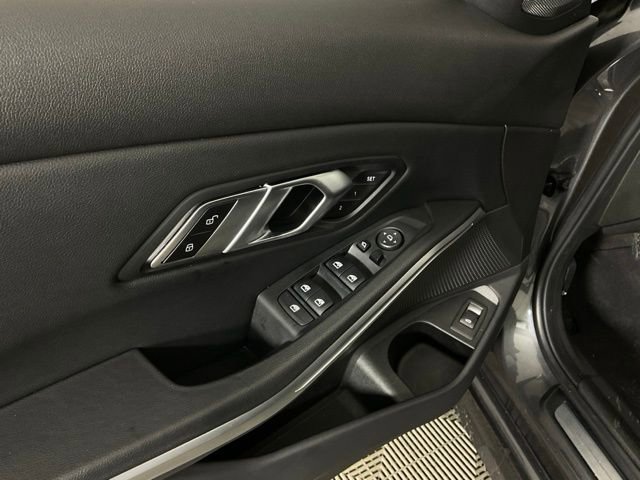 Used 2022 BMW 330i xDrive Sedan w/ Premium Package image 33