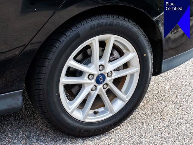Certified 2018 Ford Focus SE FWD image 6