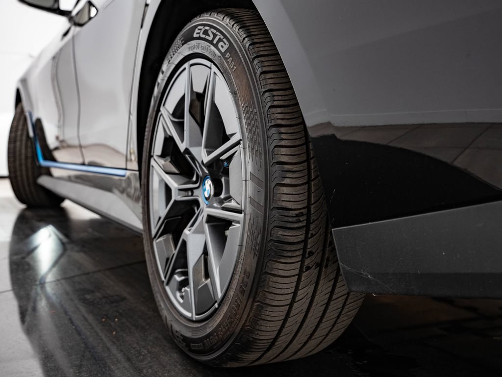 Used 2023 BMW i4 eDrive35 w/ Premium Package RWD image 50