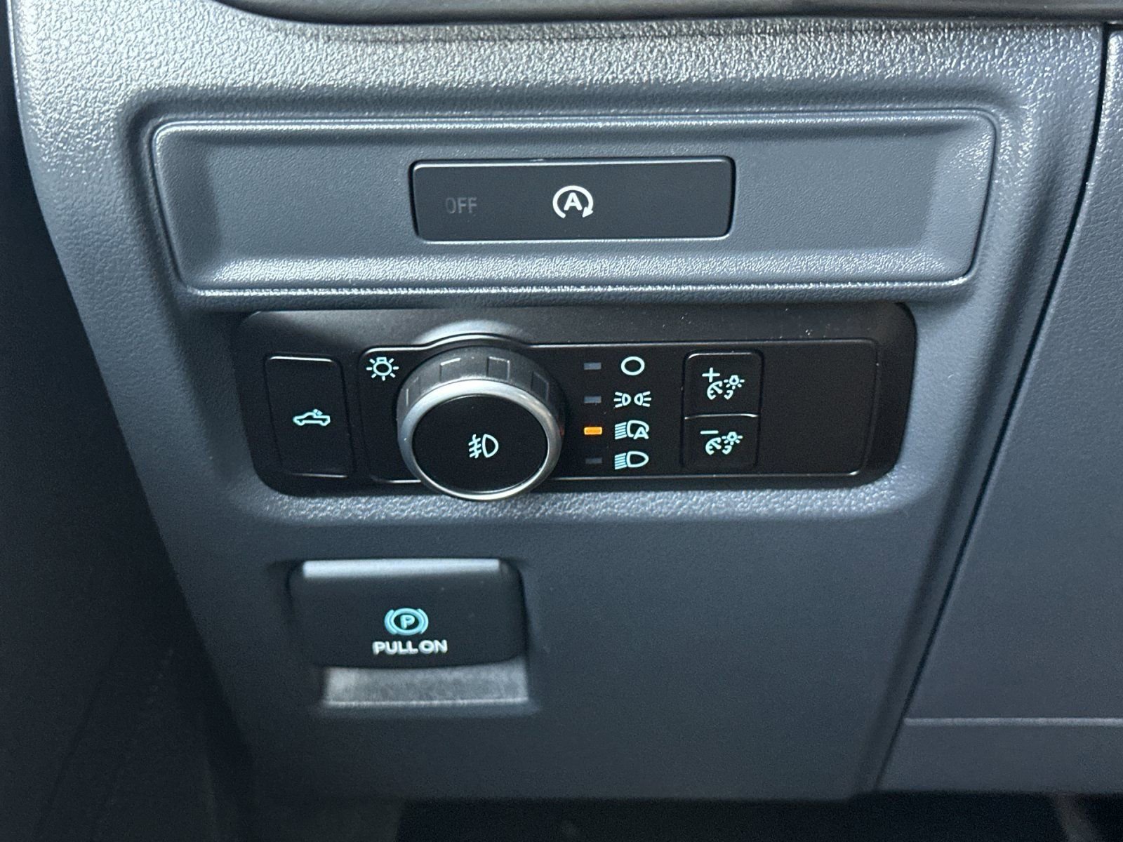 Used 2025 Ford F150 STX w/ Equipment Group 200A RWD image 30