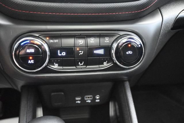 Used 2021 Chevrolet TrailBlazer RS w/ Sun and Liftgate Package FWD image 19