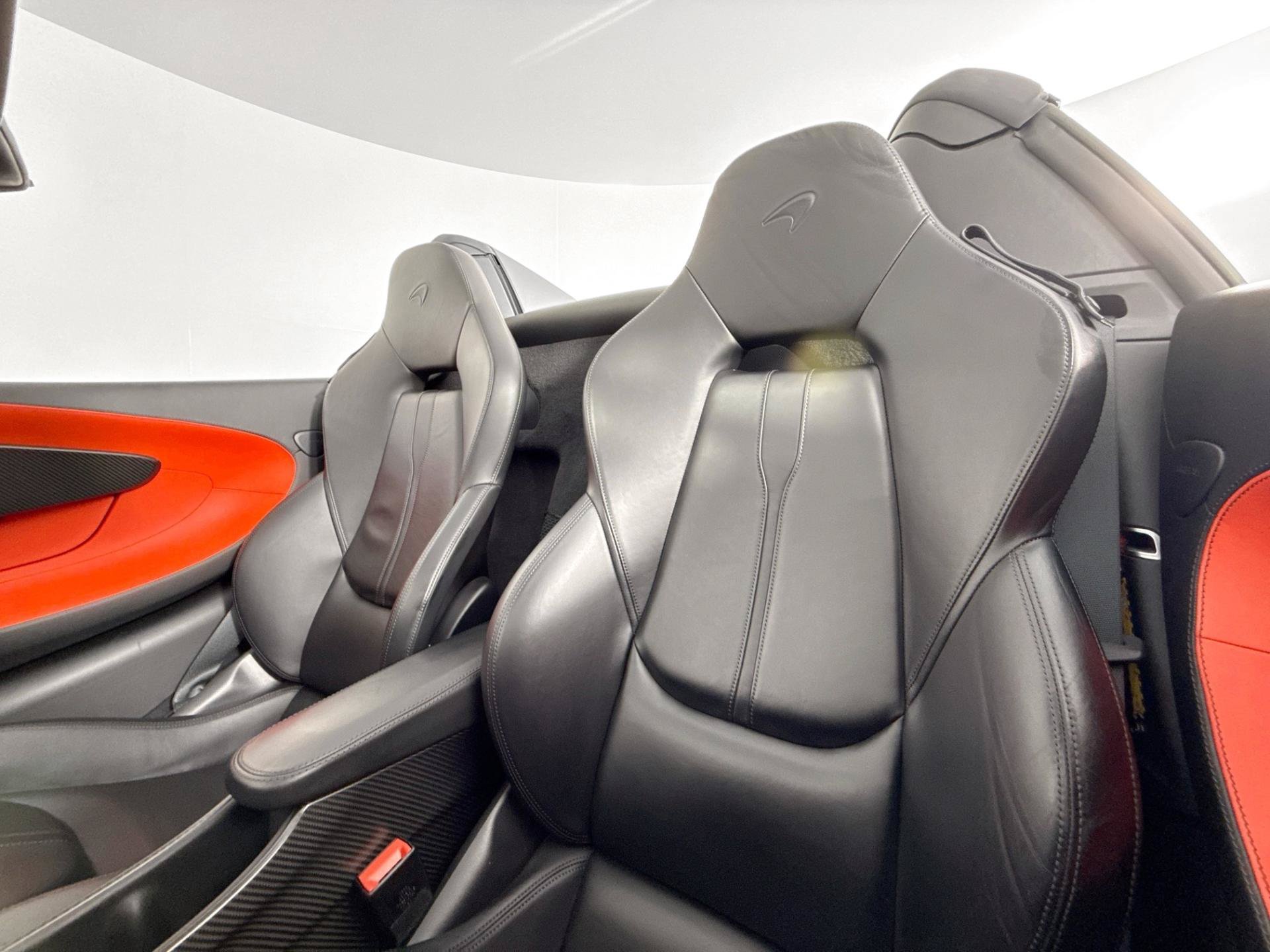 Used 2020 McLaren 600LT Spider RWD image 35