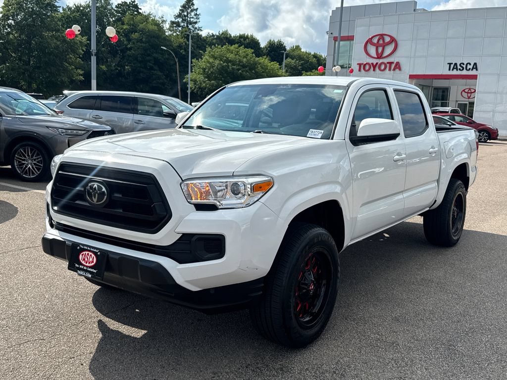 Used 2020 Toyota Tacoma SR AWD/4WD image 3