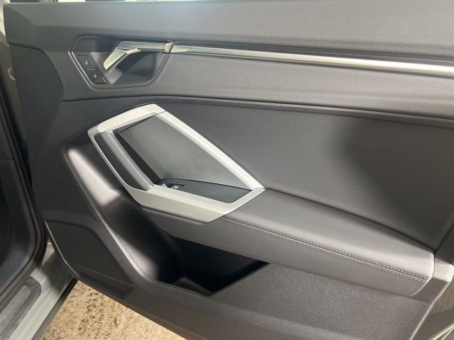 Certified 2022 Audi Q3 2.0T Premium image 11