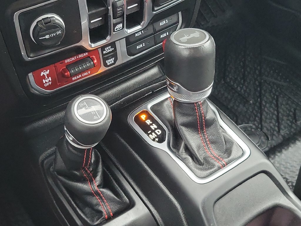 Used 2023 Jeep Wrangler Unlimited Rubicon AWD/4WD image 26