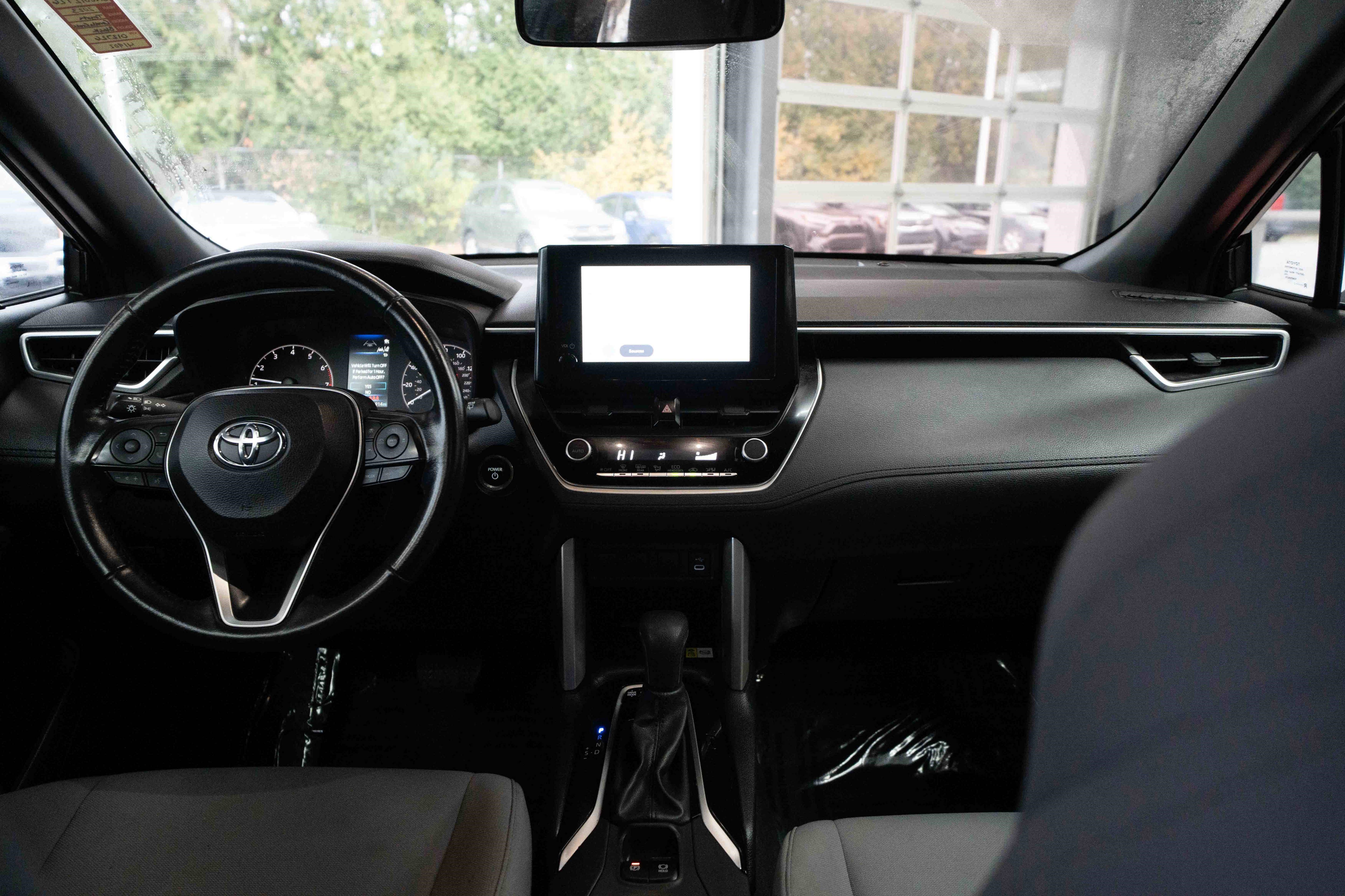 Used 2023 Toyota Corolla Cross SE image 20