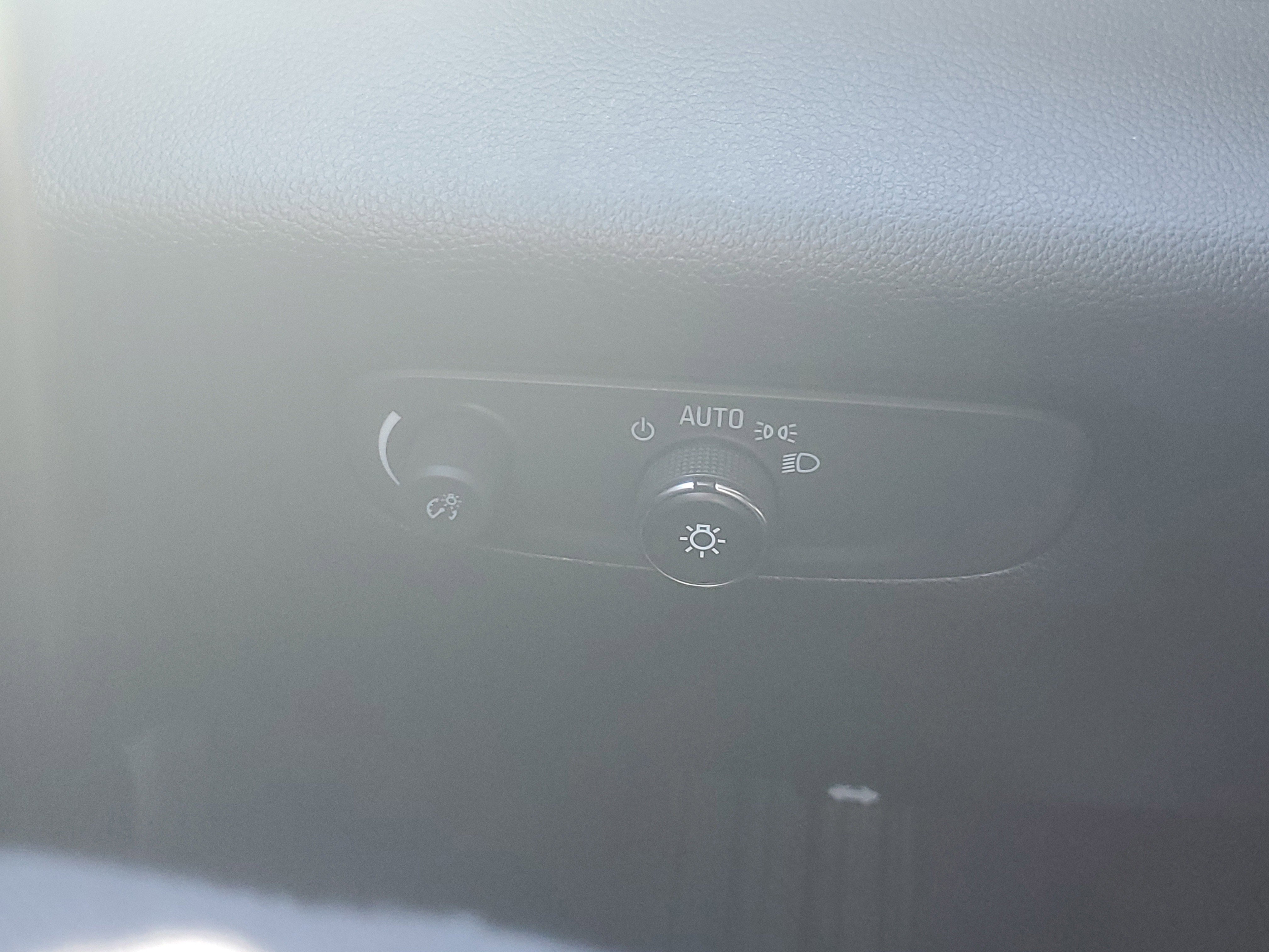 Used 2020 Chevrolet Traverse LS image 24