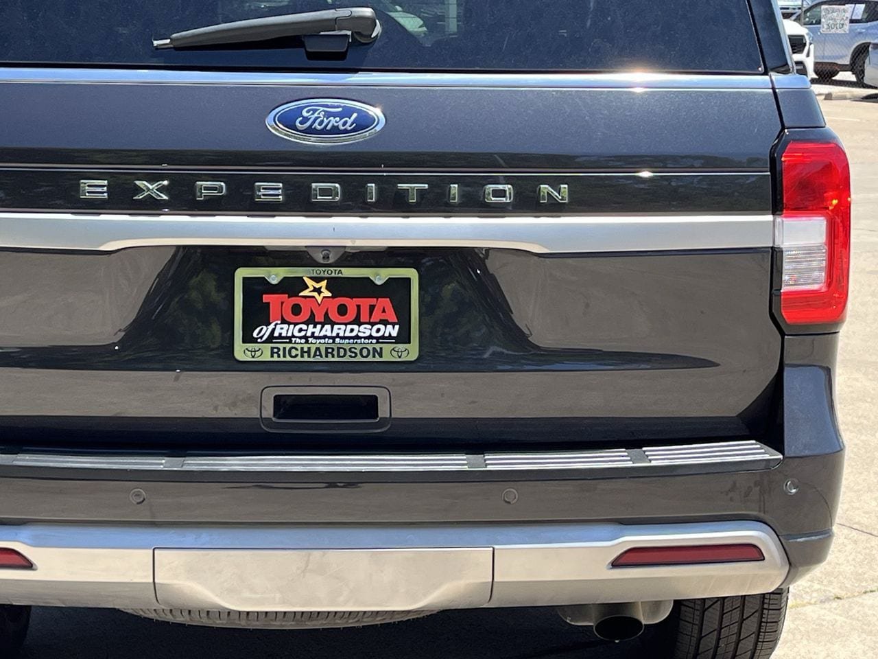 Used 2022 Ford Expedition XLT AWD/4WD image 6