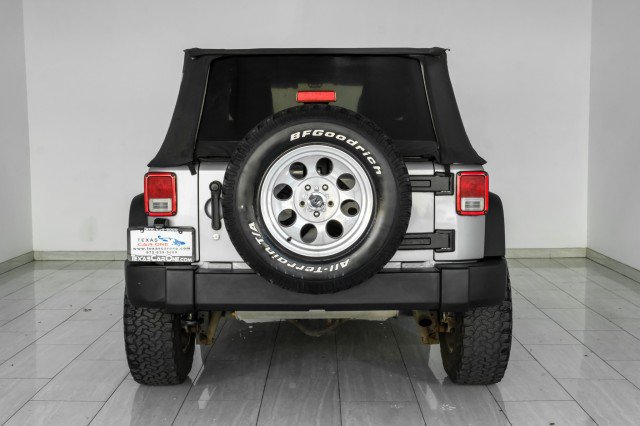Used 2014 Jeep Wrangler Unlimited Sport AWD/4WD image 7