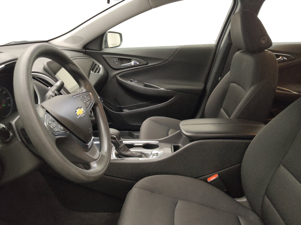 Used 2023 Chevrolet Malibu LT image 17