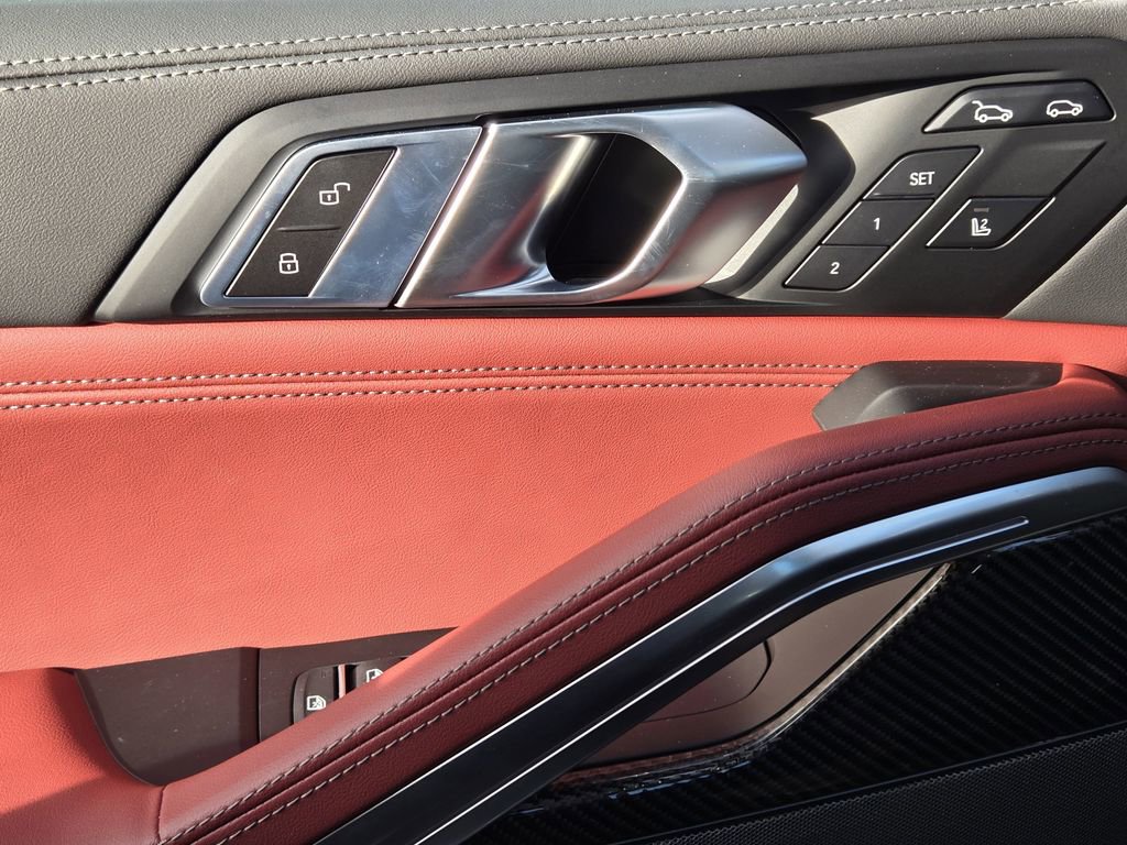 New 2026 BMW X6 M60i w/ Climate Comfort Package image 25
