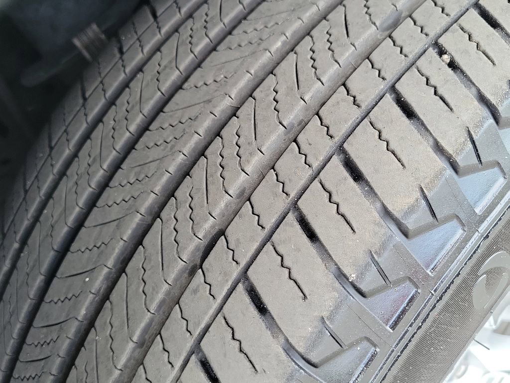 Used 2021 Chevrolet Tahoe LT image 28