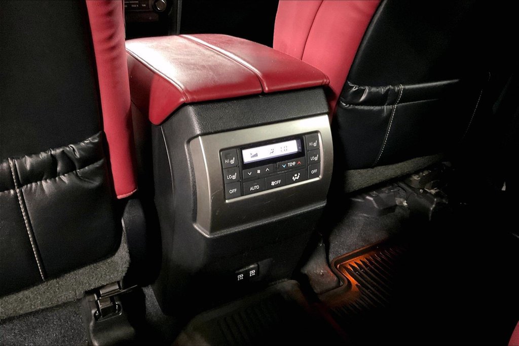 Used 2022 Lexus GX 460 Premium w/ Accessory Package AWD/4WD image 30