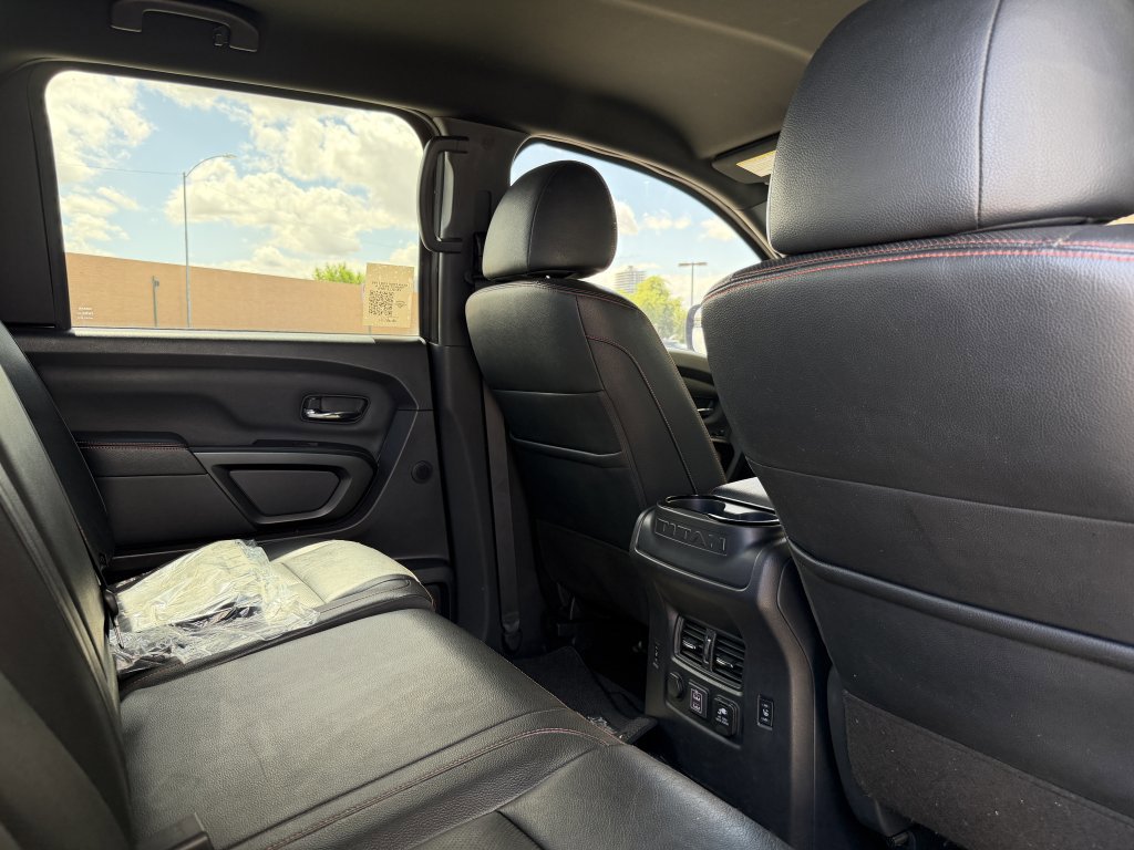 Used 2023 Nissan Titan PRO-4X w/ Pro-4x Convenience Package AWD/4WD image 40