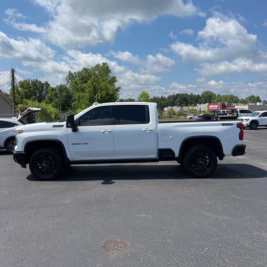 Used 2025 Chevrolet Silverado 2500 LTZ w/ Trail Boss Package AWD/4WD image 6