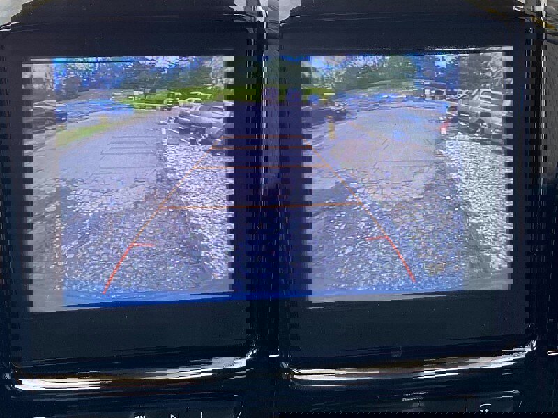 Used 2019 Chevrolet Traverse LT image 48