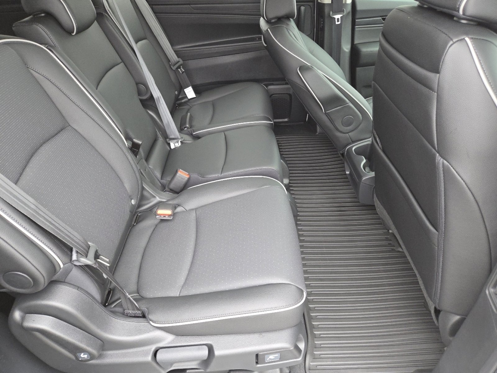 New 2026 Honda Odyssey Elite image 25