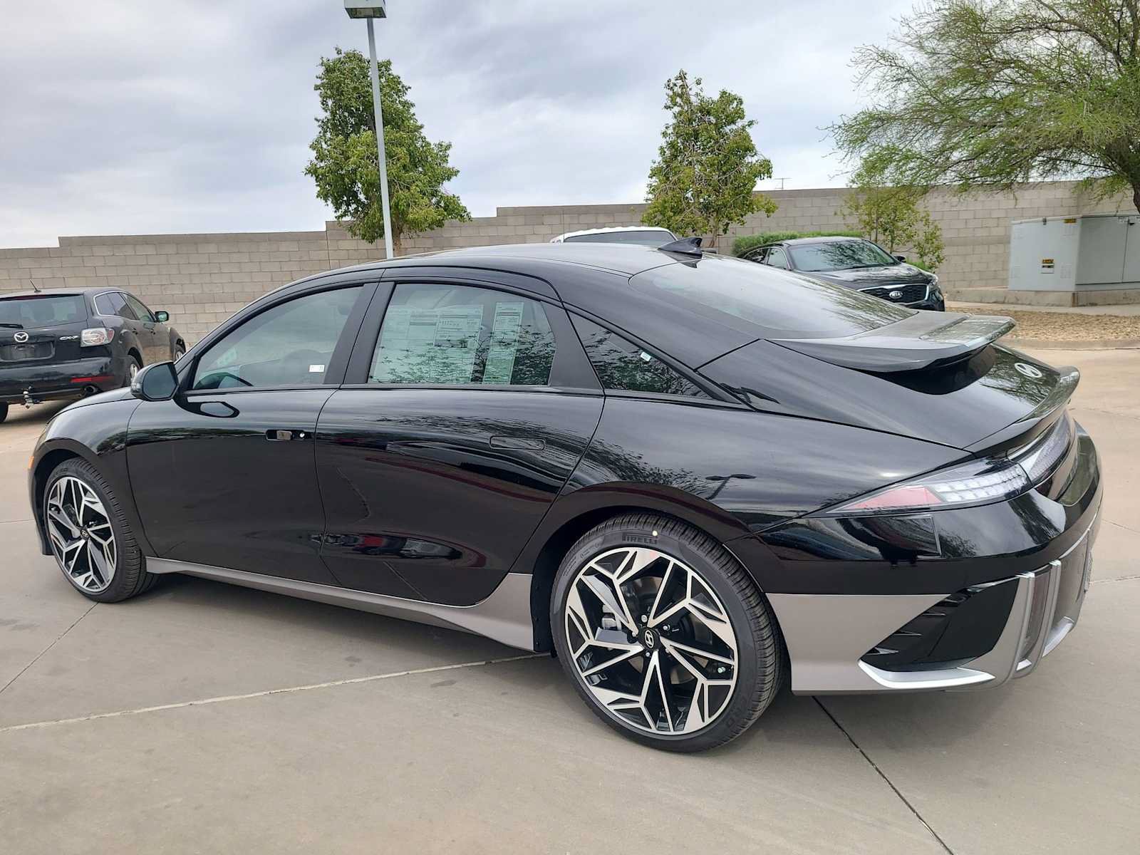 Used 2023 Hyundai Ioniq 6 Limited RWD image 12