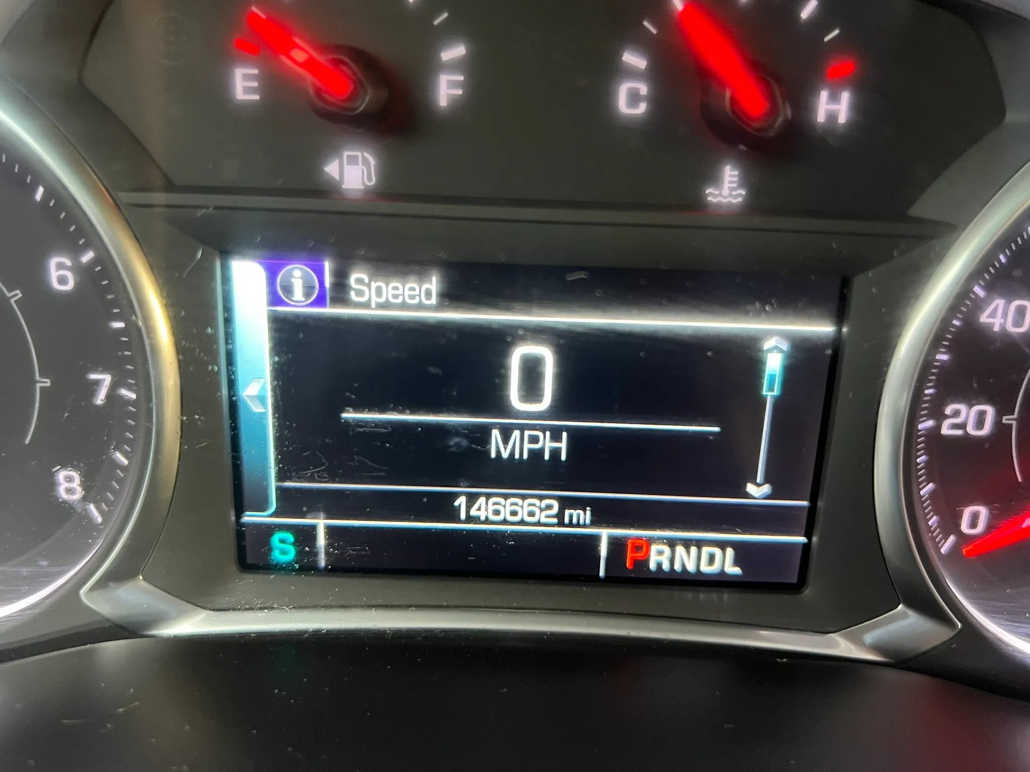 Used 2018 GMC Acadia SLT AWD/4WD image 16