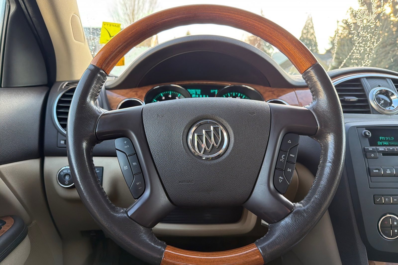 Used 2012 Buick Enclave Premium image 20