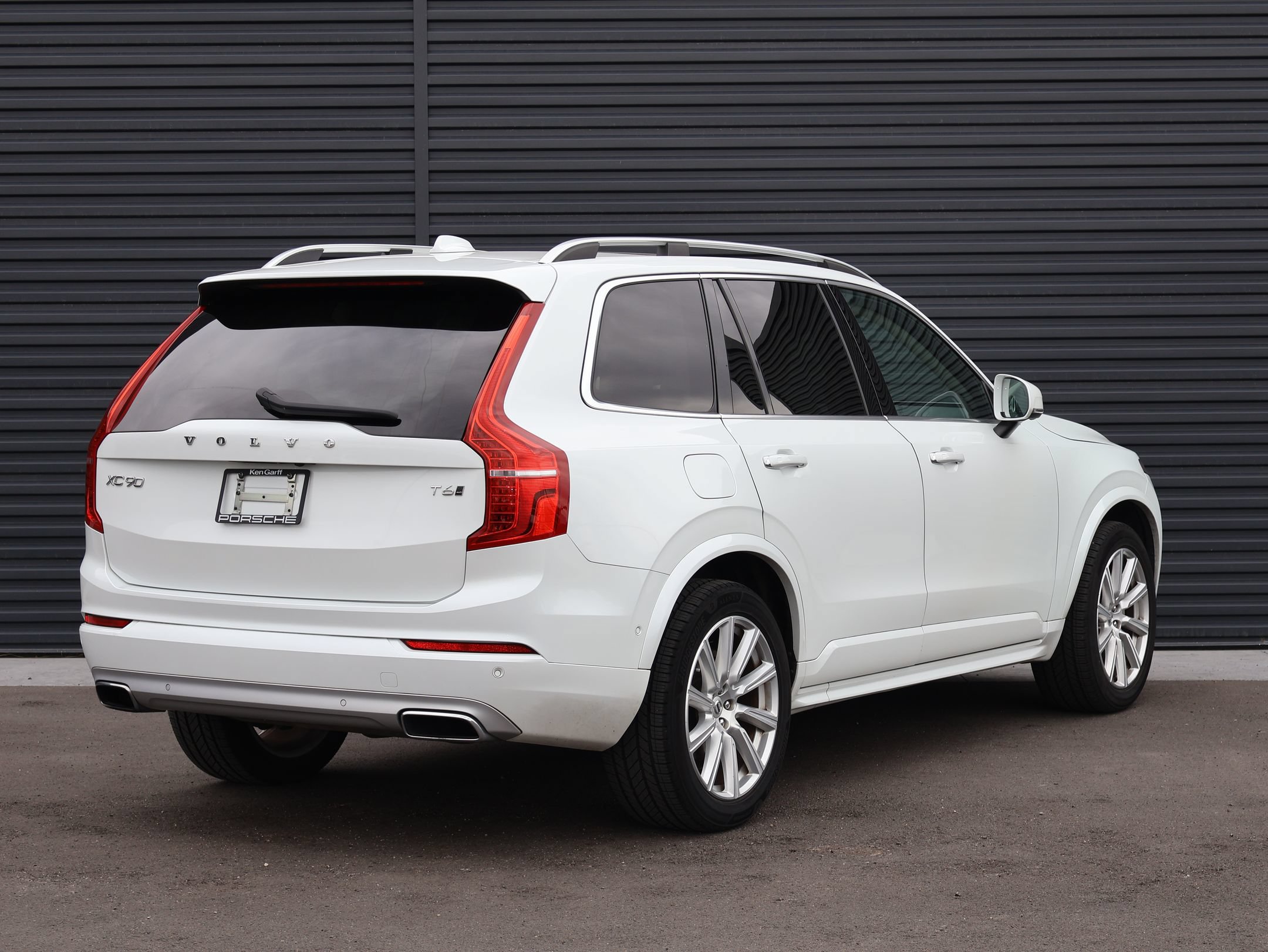 Used 2019 Volvo XC90 T6 Momentum w/ Advanced Package AWD/4WD image 5