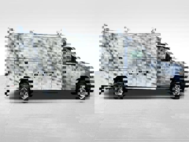 New 2024 Ford E-450 and Econoline 450 Super Duty w/ Power Windows & Locks Group image 4