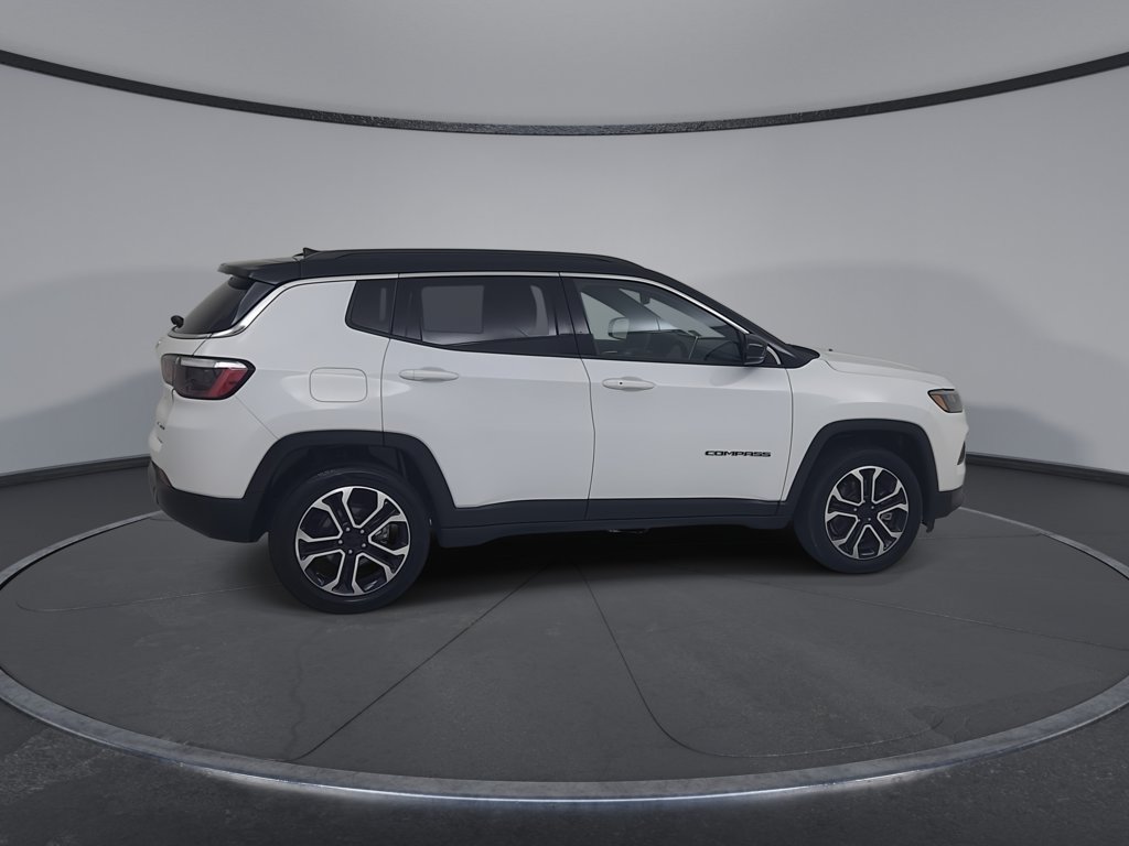 Used 2024 Jeep Compass Limited AWD/4WD image 17