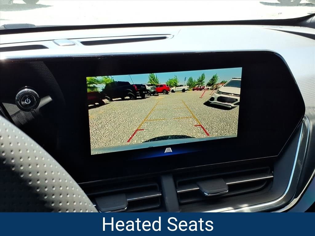 New 2026 Chevrolet Trax RS w/ Sunroof Package FWD image 3