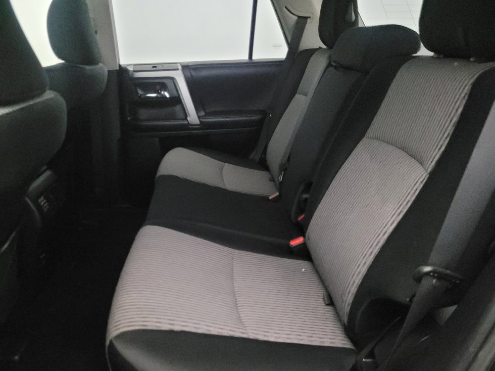 Used 2016 Toyota 4Runner SR5 AWD/4WD image 18