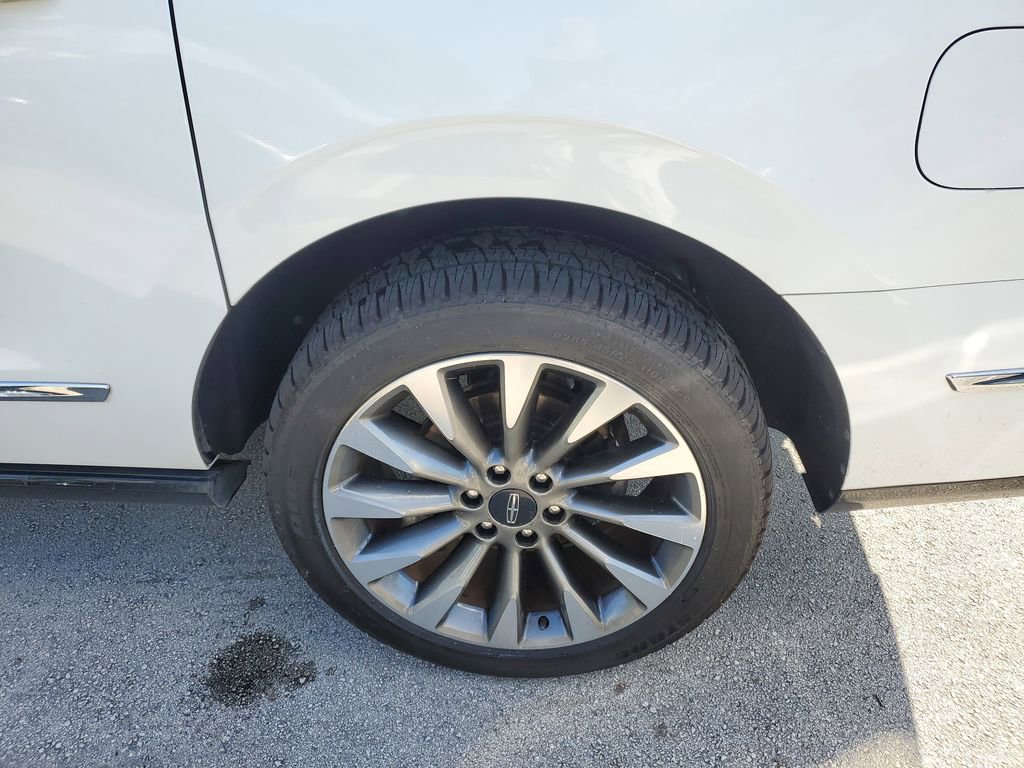 Used 2020 Lincoln Navigator L Reserve image 8