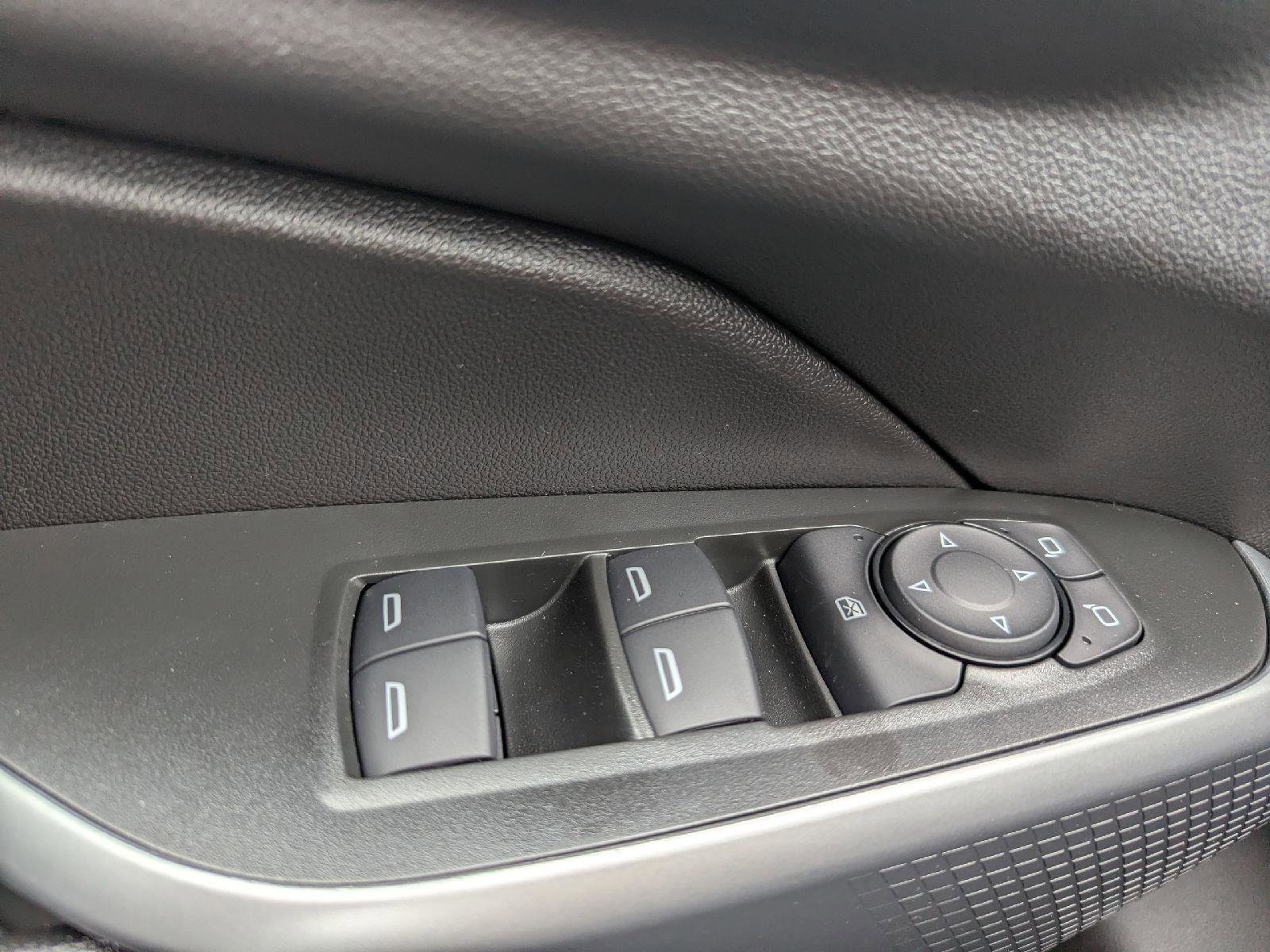 New 2026 Chevrolet Trax RS w/ Sunroof Package image 29